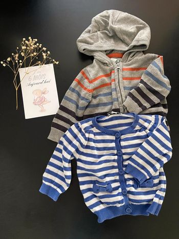Lot de 2 gilets 6M