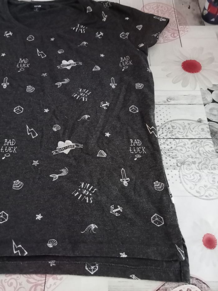 Tee-shirt taille 18ans Kiabi - photo numéro 4