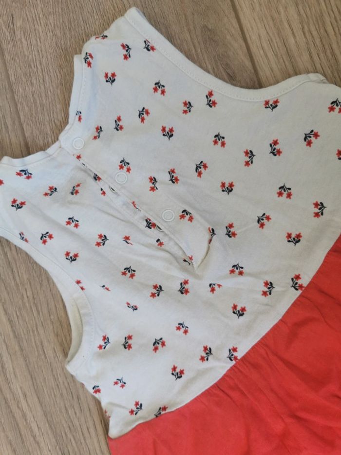 Robe fleurie 36 mois - photo numéro 4