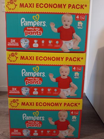 3 cartons Pampers taille 4 