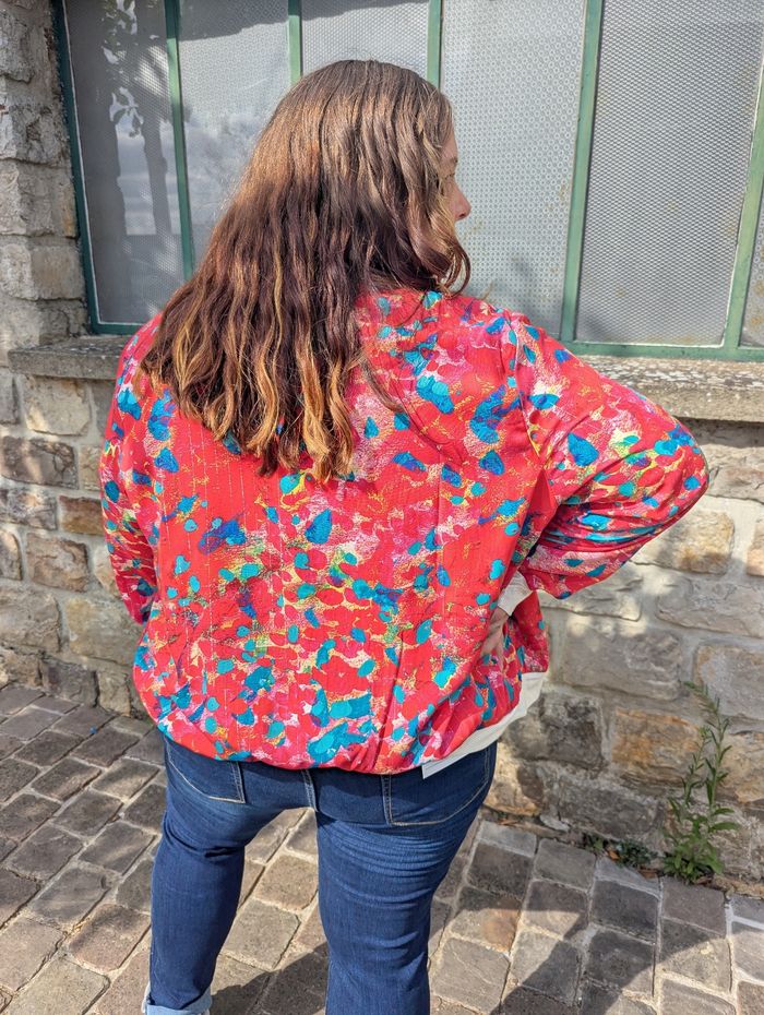 Bomber coloré Sousse détails dorés 
Taille 3XL - photo numéro 5