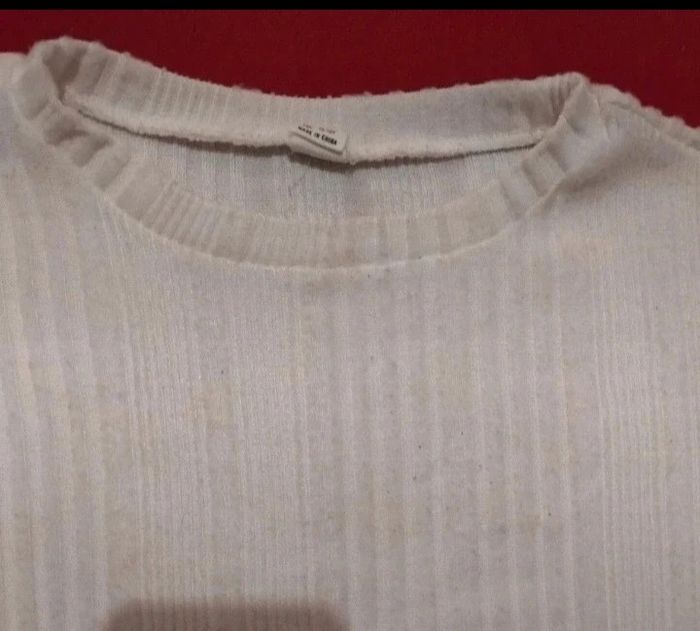 Jolie pull court et large blanc croc top 12-13 ans - photo numéro 2