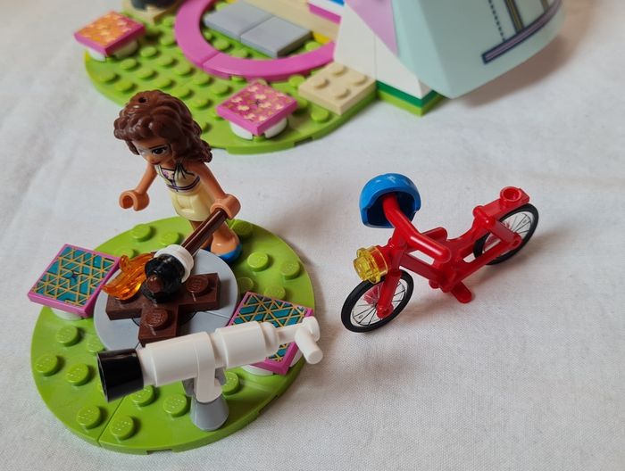 Lego Friends Le camping glamour dans la nature 41392 - photo numéro 4