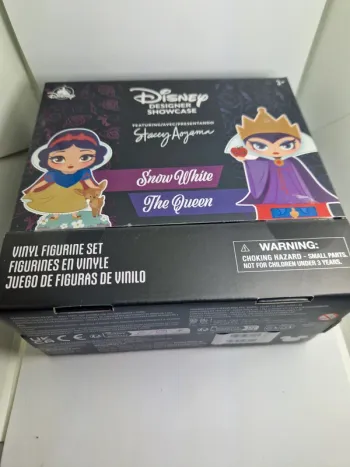 D307 Snow White and Evil Queen Disney Designer Showcase Vinyl Figurine