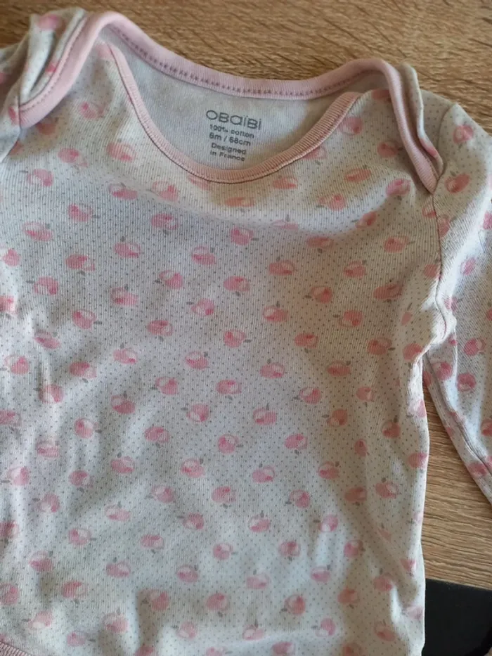 Lot de 4 bodys bébé 6 mois - photo numéro 5