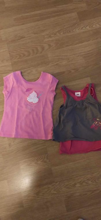 Lot de  2 hauts 3 ans