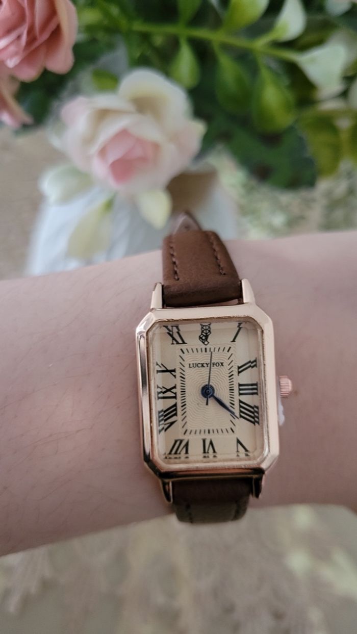 Montre femme en cuire - photo numéro 2