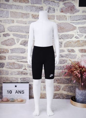 Short de cycliste noir Fille taille 10 ans marque Nike 🦜