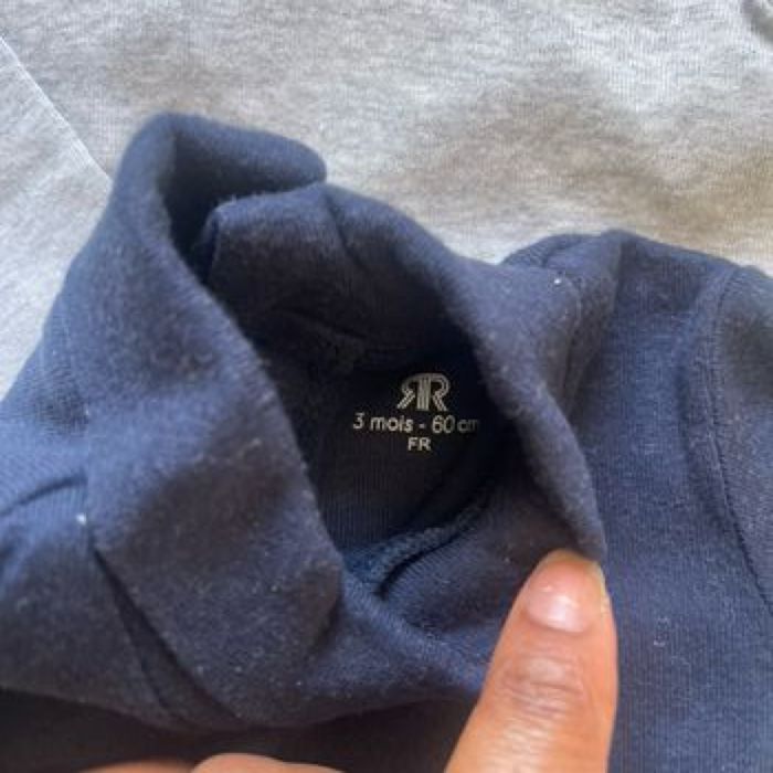 Lot de tee-shirts col roulé + body