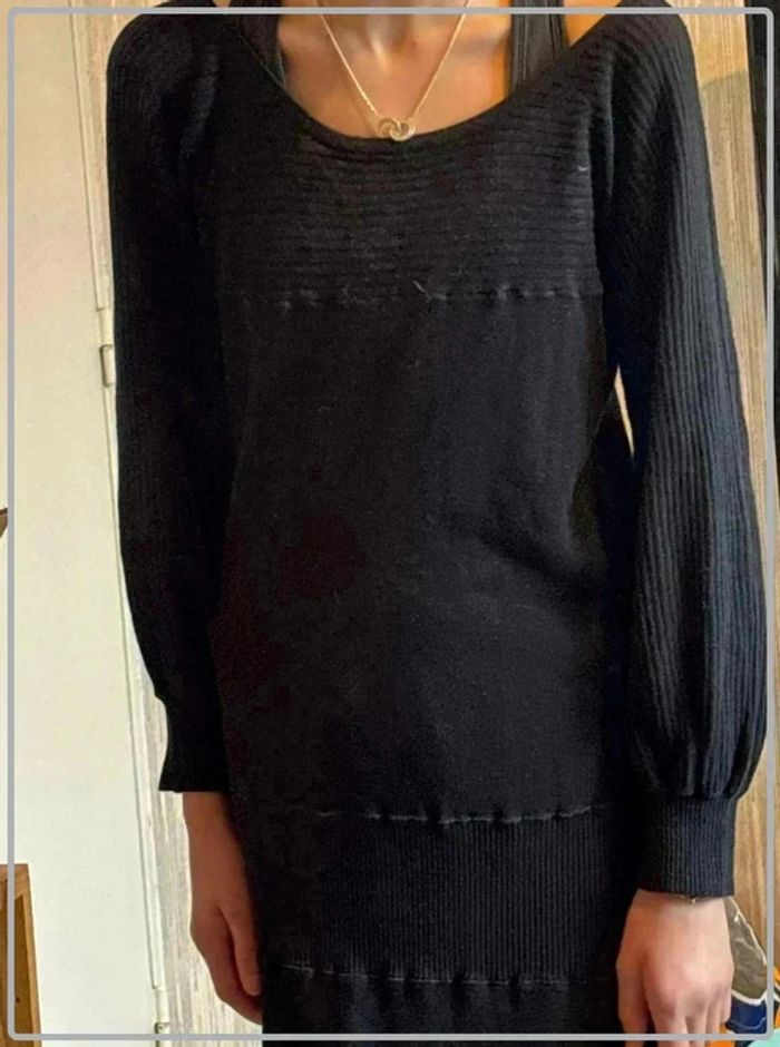 Magnifique  robe  taille 36  marque  Hugo boss - photo numéro 2