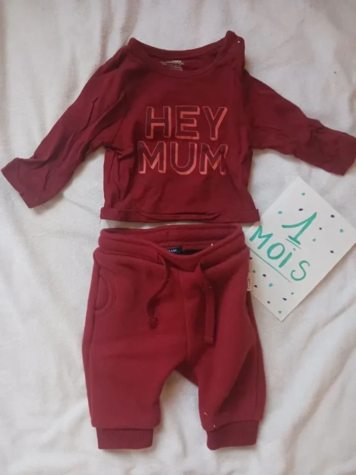 Ensemble bébé - 1 mois