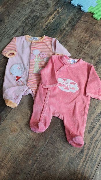 Très beau Pyjamas naissance kitchoun en très bon état 👌