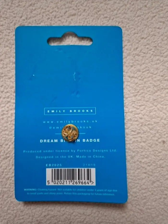 Neuf jolie pin's licorne - photo numéro 3