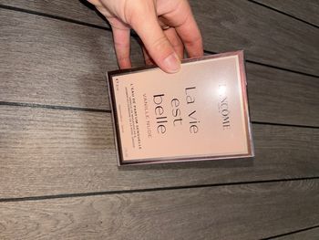 Parfum neuf jamais ouvert