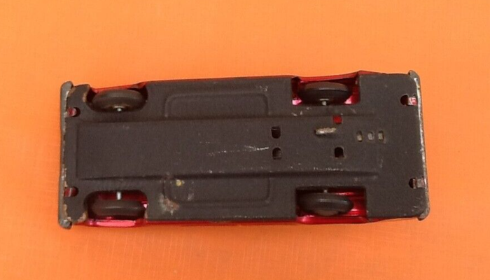 Années 1970 Jouet en tôle Voiture miniature - photo numéro 3