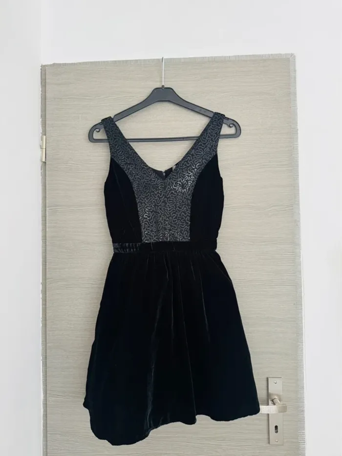 Robe noire Mango – Taille XS