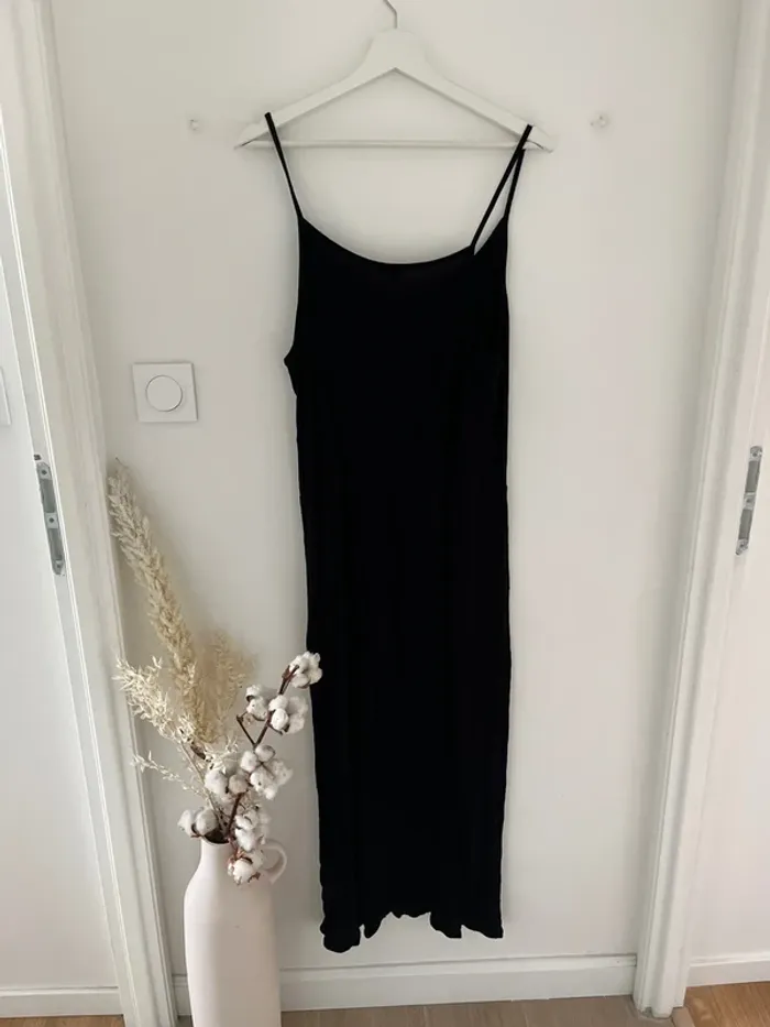 Robe longue noire, taille 44 - photo numéro 3