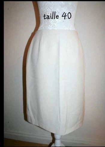 Jupe droite beige taille 40