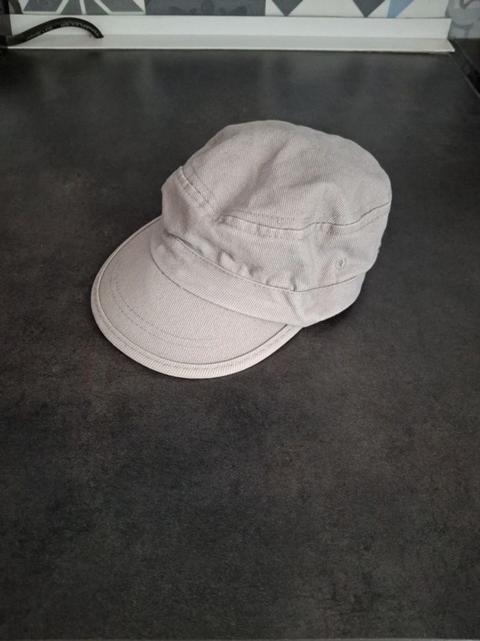 Casquette bébé grise