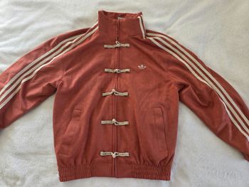 Veste Adidas nouvelles an chinois