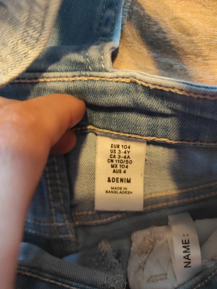 Salopette short 4 ans TBE - photo numéro 2