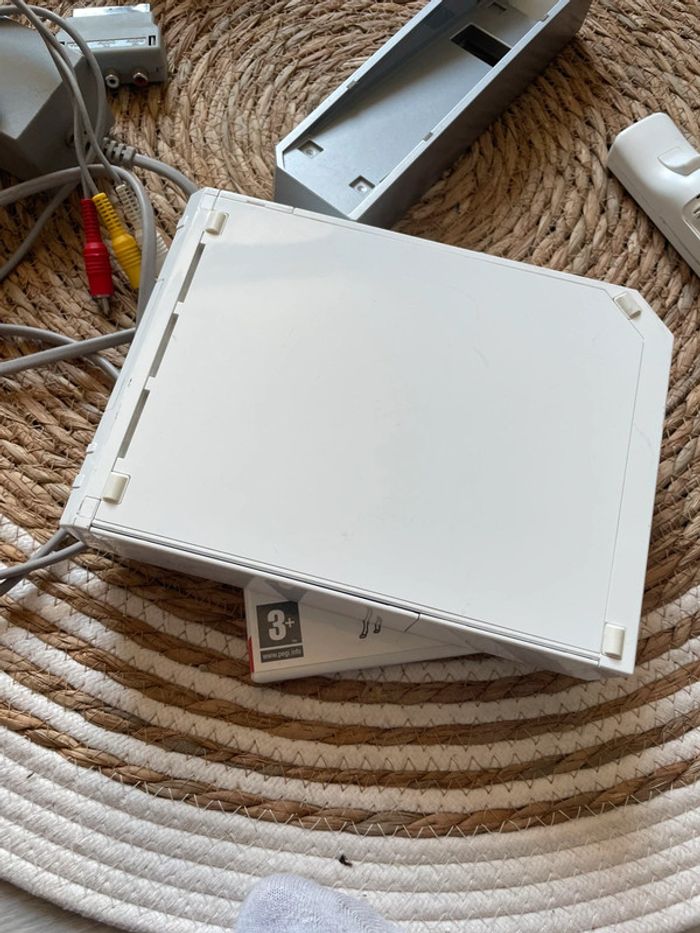 Console Nintendo Wii Blanche - photo numéro 5