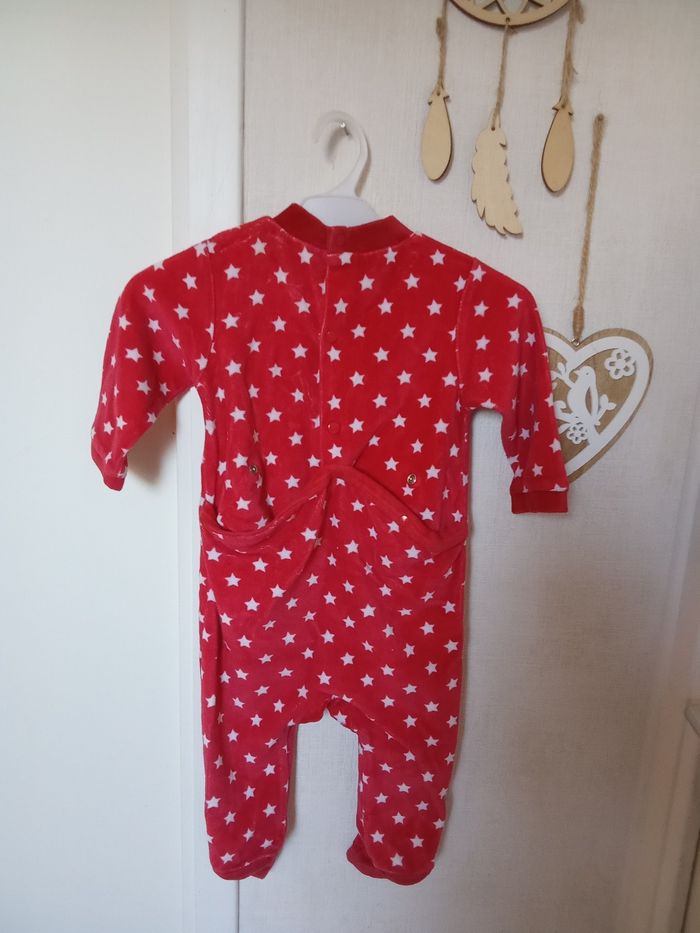 Pyjama de Noël une pièce mixte, bébé fille ou garçon 6 mois, motif Rennes, rouge, blanc, étoiles - photo numéro 3