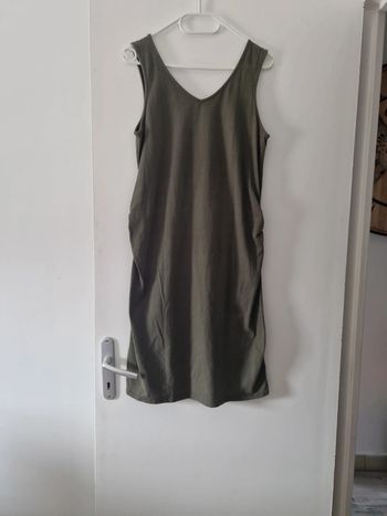 Robe femme éte débardeur moulante kaki TBE taille XL kiabi