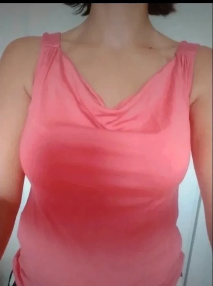 Débardeur rose saumon. Femme . Camaïeu
. Taille 36 - photo numéro 2