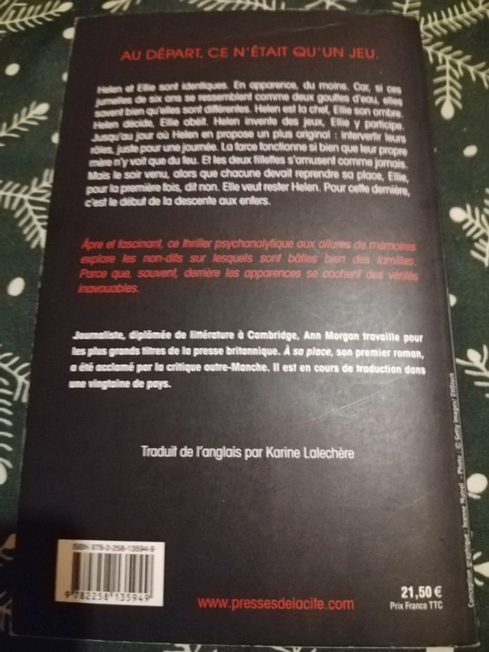 Livre A sa place - photo numéro 2