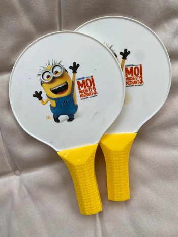 Raquettes plage plastique Les Minions