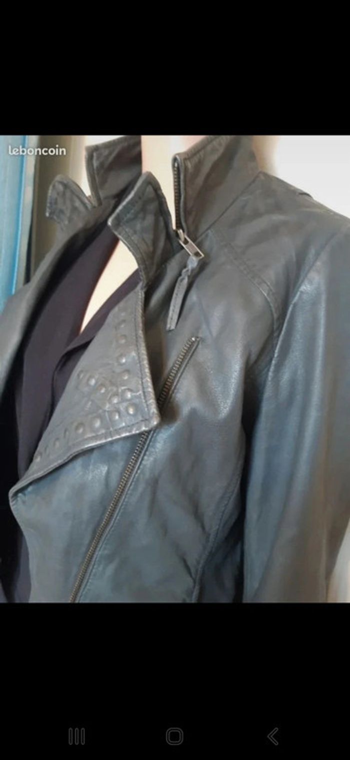 I code veste en cuir d'agneau T.40 - photo numéro 2