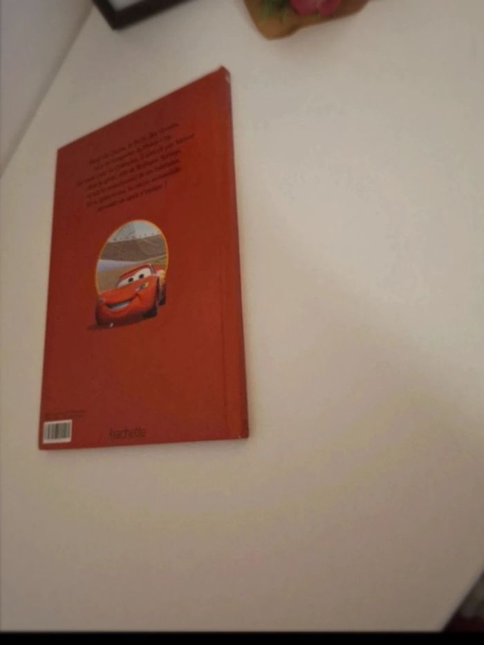 Livre Disney cars très bon état - photo numéro 5