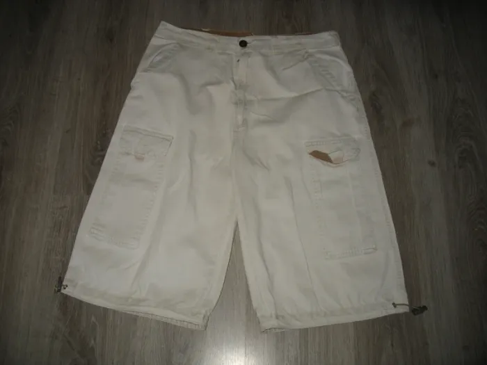 BERMUDA BEIGE "BASIC ONE" - TAILLE 40 - n°01