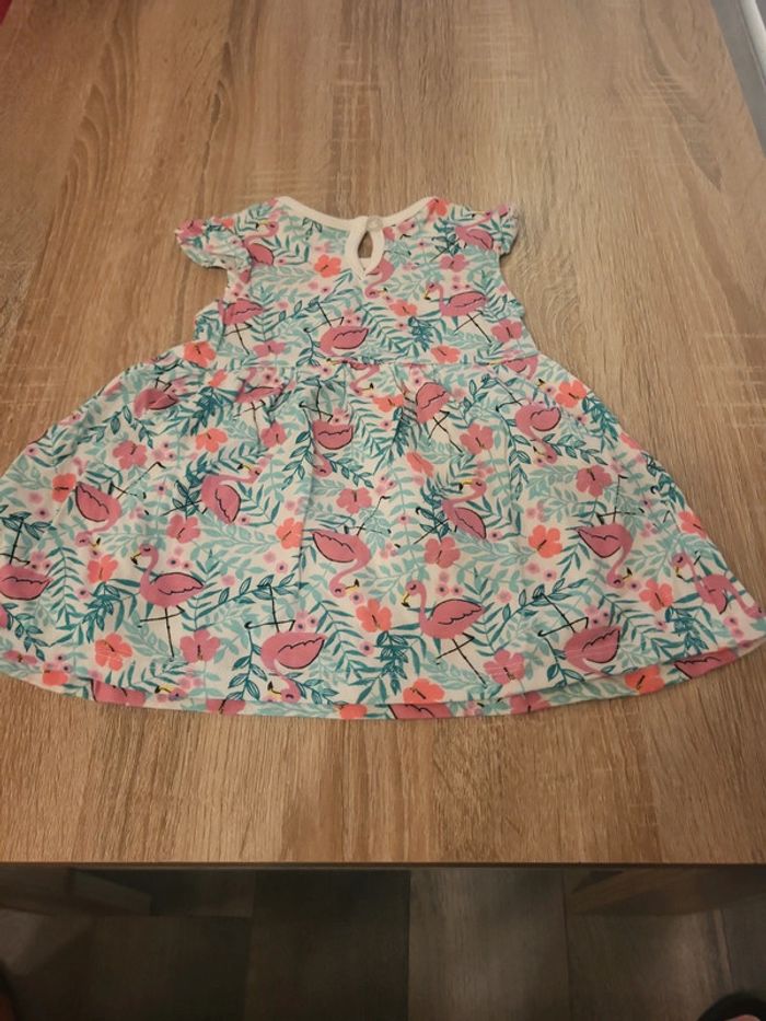 Robe. - photo numéro 2