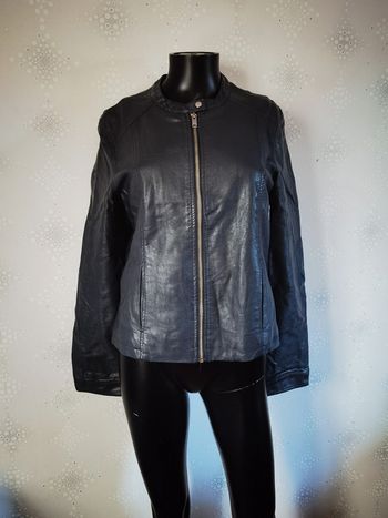 D1532 - veste femme taille M