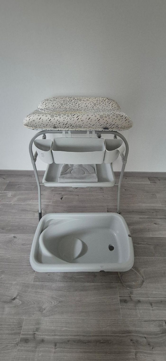 Table à langer avec baignoire - photo numéro 5