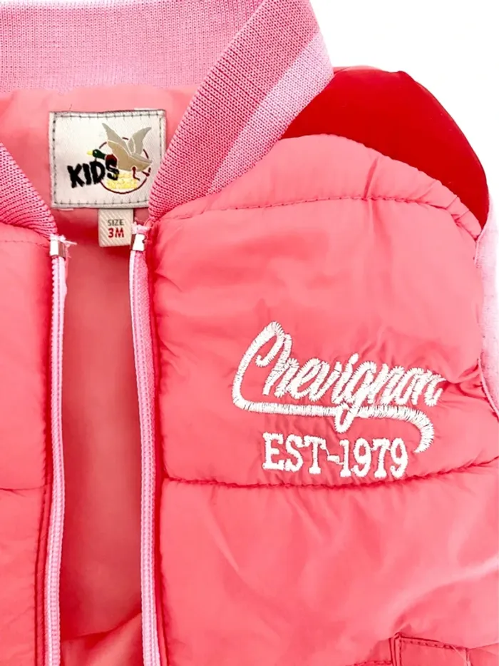 Ensemble jogging avec doudoune Chevignon taille 3 mois comme neuf - photo numéro 4