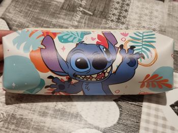 Trousse Stitch coloré