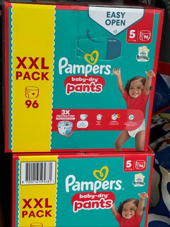 Pampers pants couches taille 5