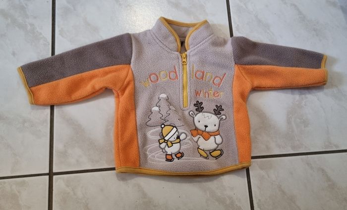 pull polaire garçon beige et orange taille 3 mois
