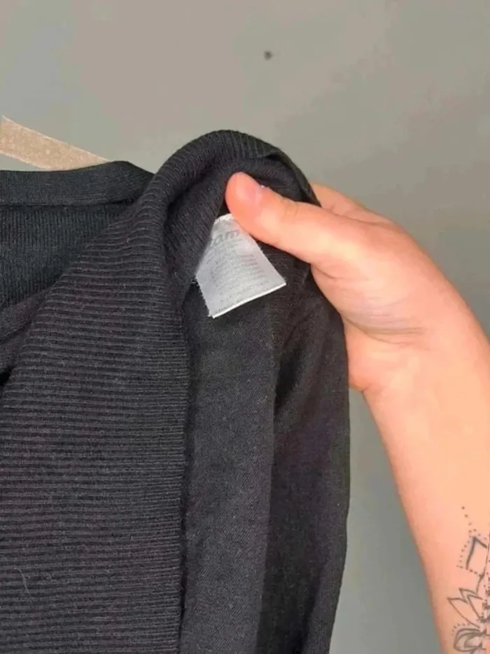 Pull noir - Taille L / 40 - photo numéro 4