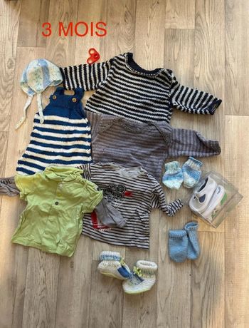 Lot 3 mois laine tricote