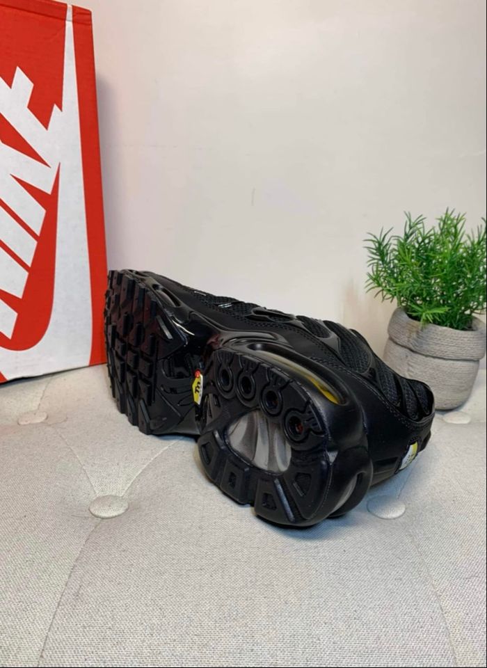 Nike TN Air Max Plus Full Black Noir Triple - photo numéro 8