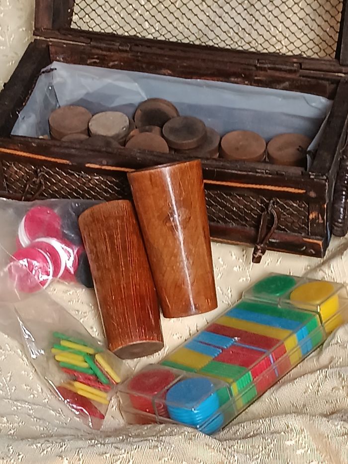 Lot jetons et accessoires - photo numéro 10
