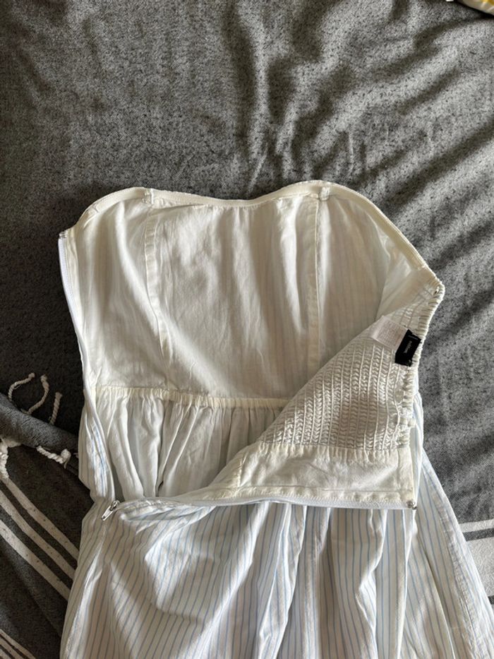 Robe bustier à rayures - photo numéro 10