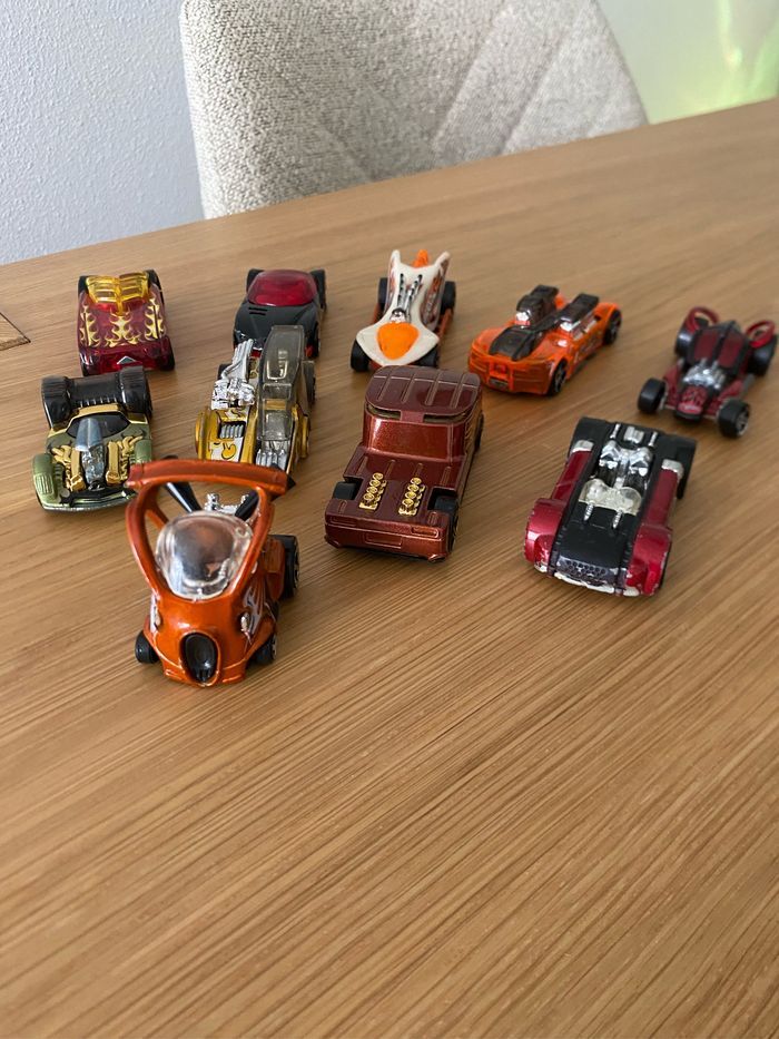 Lot de 10 petites voitures - photo numéro 2