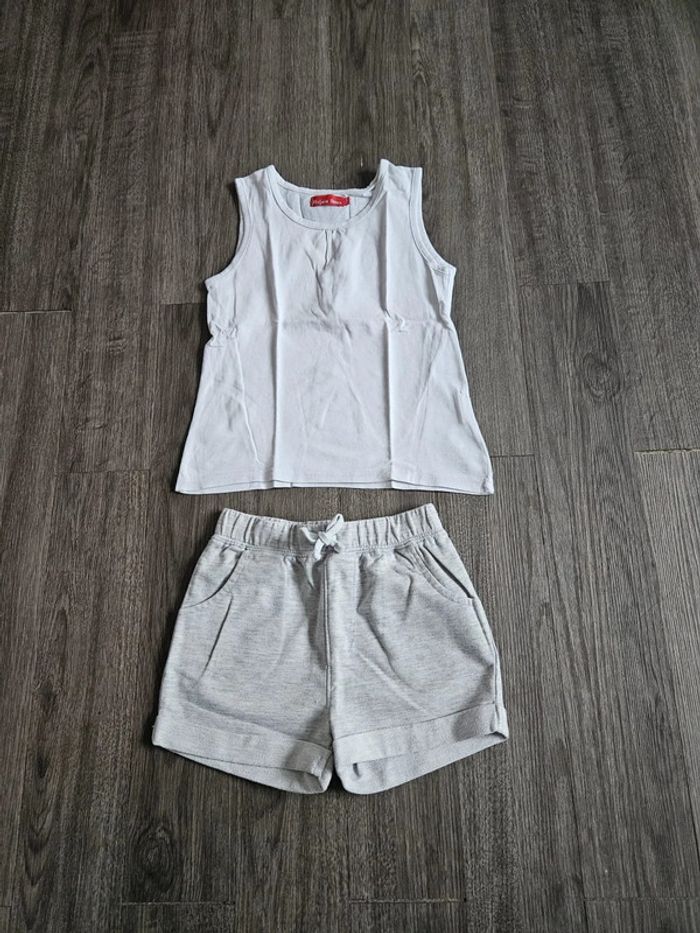 Ensemble short fille blanc et gris Taille 5 ans