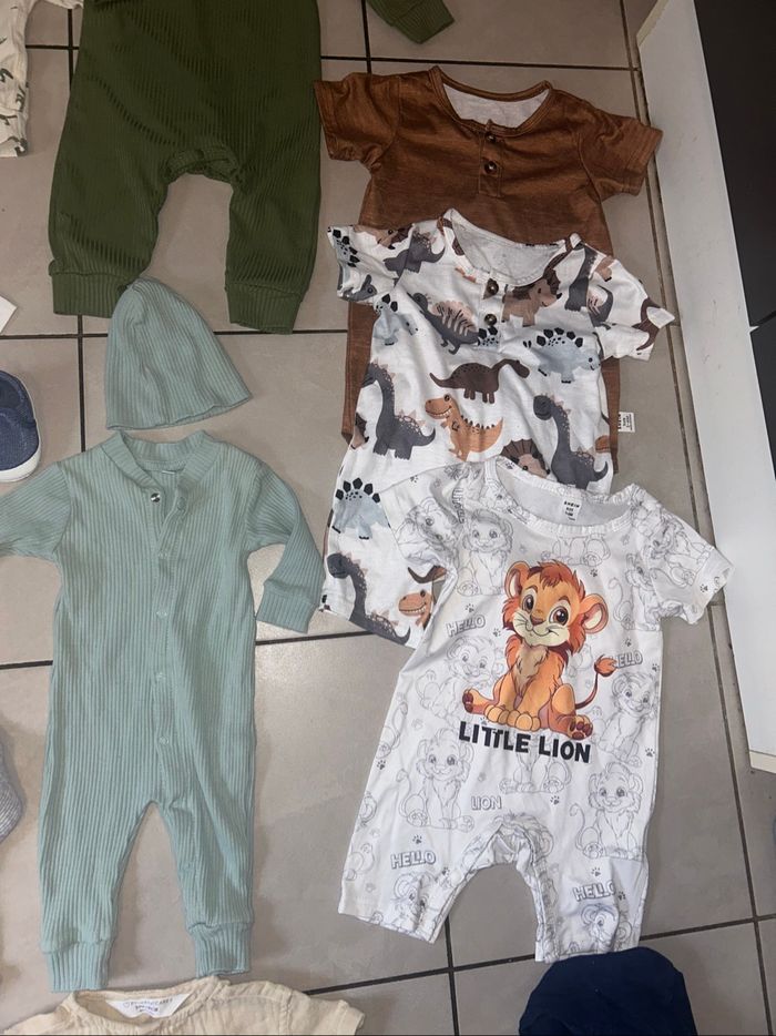 Lot vêtements bébé garçon 3/6 mois - photo numéro 6