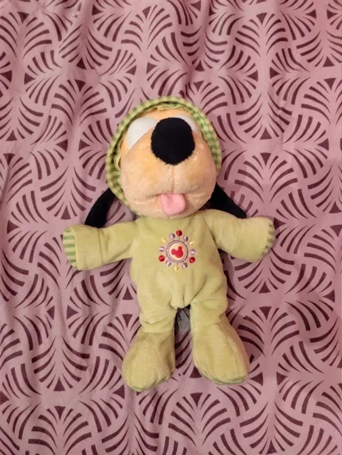 Peluche bébé Pluto Disney - photo numéro 3